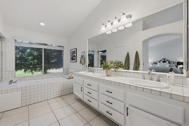 350 Crestview, Bonita, CA 91902