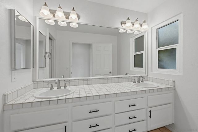 350 Crestview, Bonita, CA 91902
