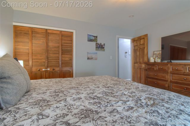 9118 Deering Street, Livonia, MI 48150