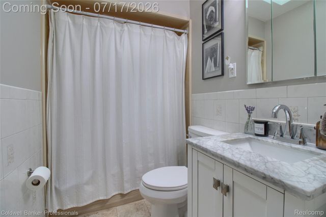 9118 Deering Street, Livonia, MI 48150