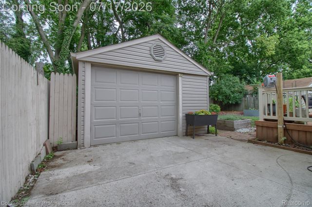 9118 Deering Street, Livonia, MI 48150