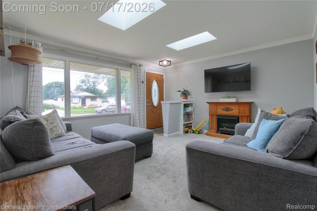 9118 Deering Street, Livonia, MI 48150