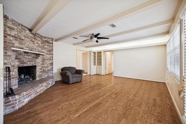 6207 S Braeswood Boulevard, Houston, TX 77096