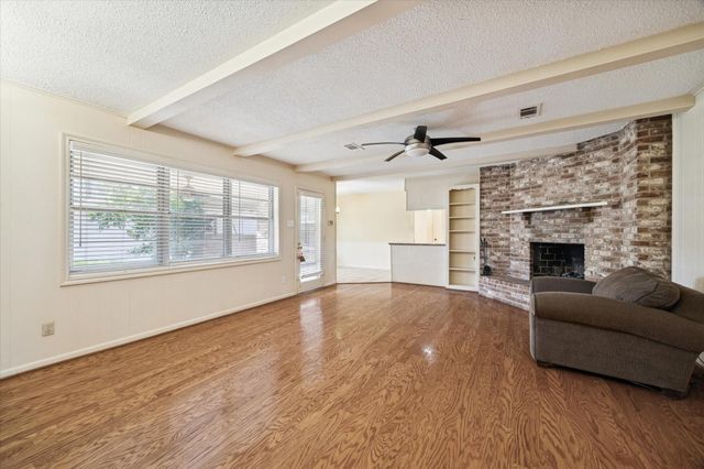 6207 S Braeswood Boulevard, Houston, TX 77096