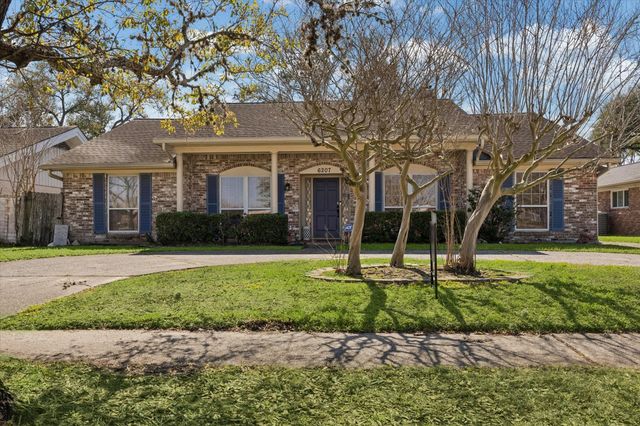 6207 S Braeswood Boulevard, Houston, TX 77096