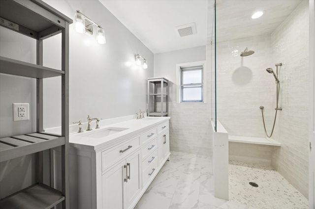 6207 S Braeswood Boulevard, Houston, TX 77096