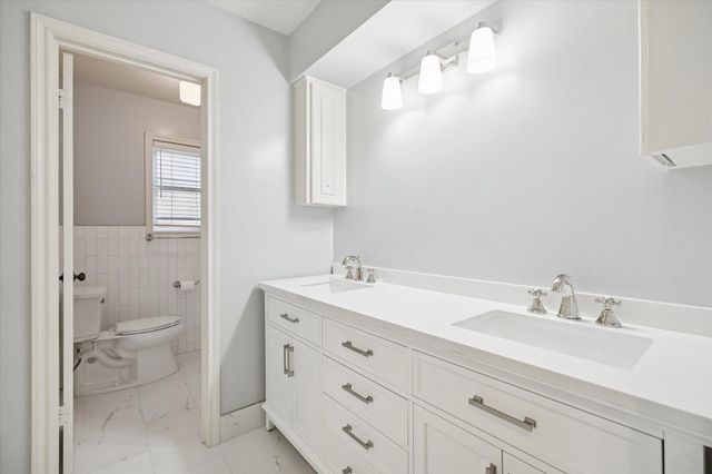 6207 S Braeswood Boulevard, Houston, TX 77096