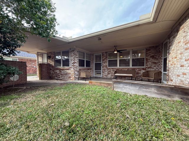 6207 S Braeswood Boulevard, Houston, TX 77096