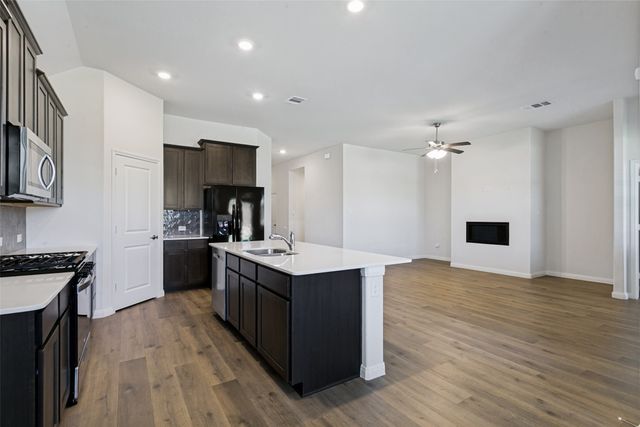 3011 Tahoka Springs, Aubrey, TX 76227