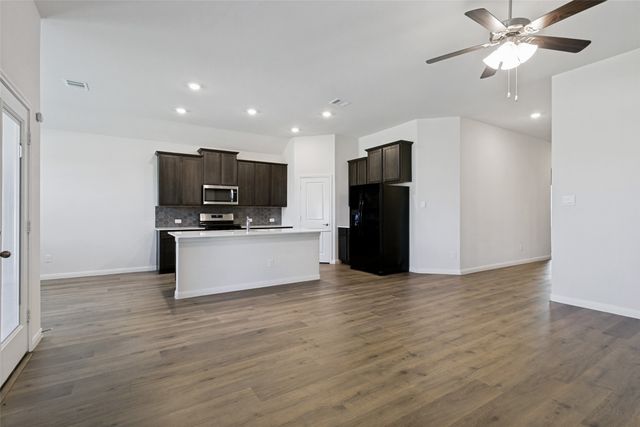 3011 Tahoka Springs, Aubrey, TX 76227