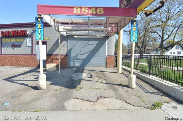8546 Puritan Street, Detroit, MI 48238
