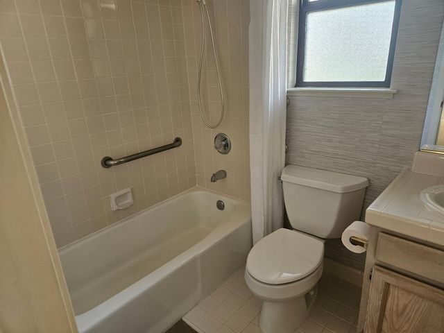 1067 Rio Cidade Way, Sacramento, CA 95831