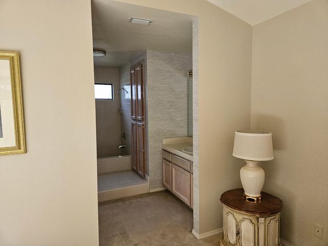 1067 Rio Cidade Way, Sacramento, CA 95831