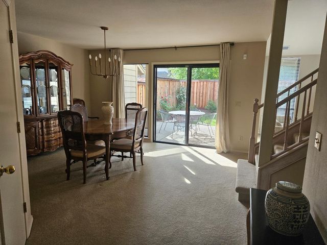 1067 Rio Cidade Way, Sacramento, CA 95831