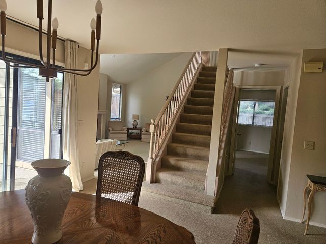 1067 Rio Cidade Way, Sacramento, CA 95831