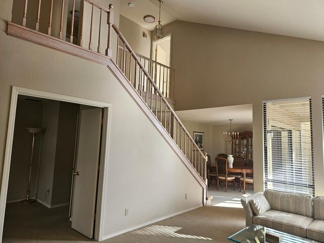 1067 Rio Cidade Way, Sacramento, CA 95831