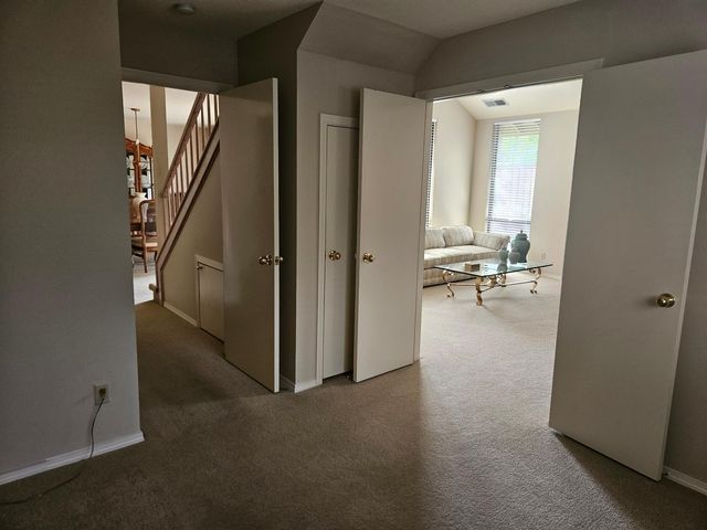 1067 Rio Cidade Way, Sacramento, CA 95831