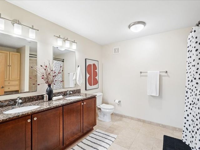 119 4th Street 403, Des Moines, IA 50309