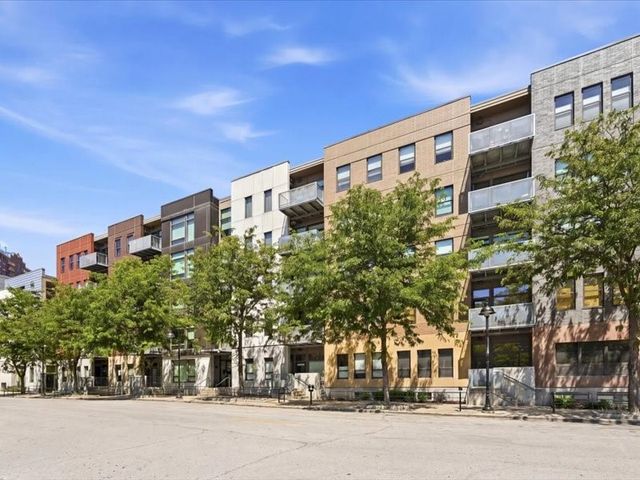 119 4th Street 403, Des Moines, IA 50309