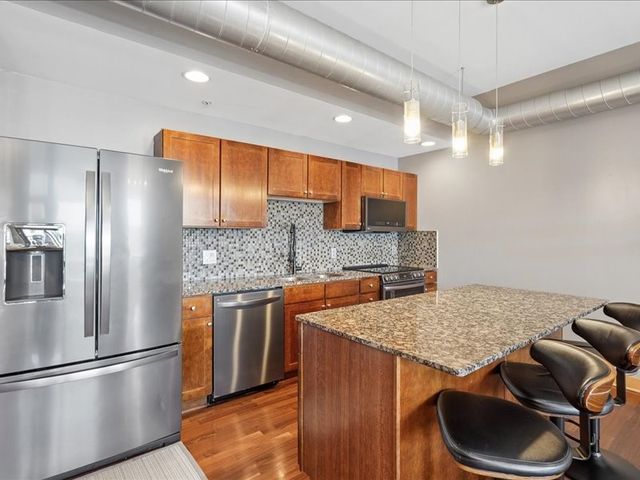 119 4th Street 403, Des Moines, IA 50309