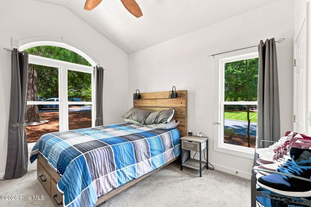 104 Fox Run Court, West End, NC 27376