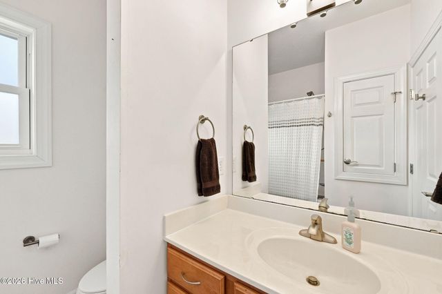 104 Fox Run Court, West End, NC 27376