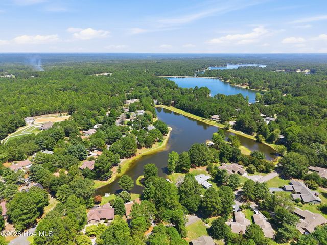 104 Fox Run Court, West End, NC 27376