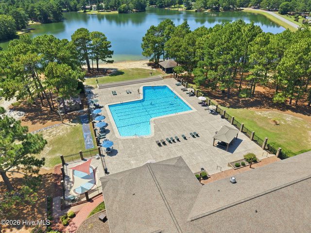 104 Fox Run Court, West End, NC 27376