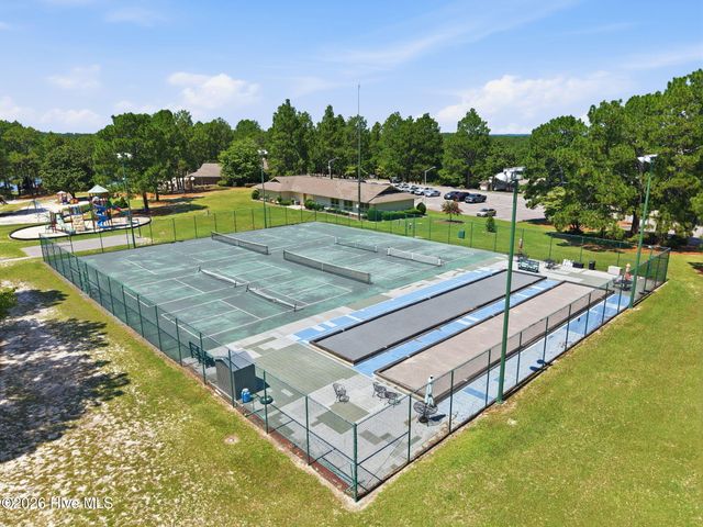 104 Fox Run Court, West End, NC 27376