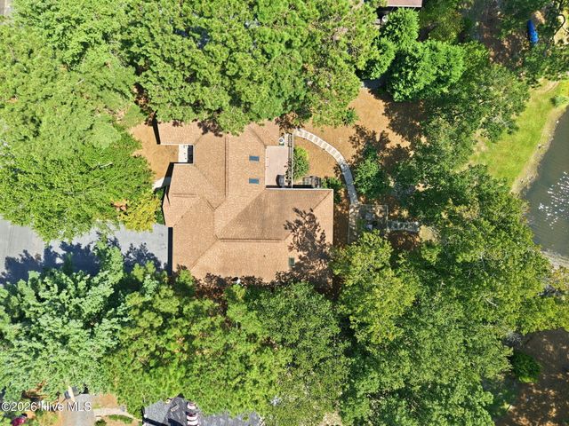 104 Fox Run Court, West End, NC 27376