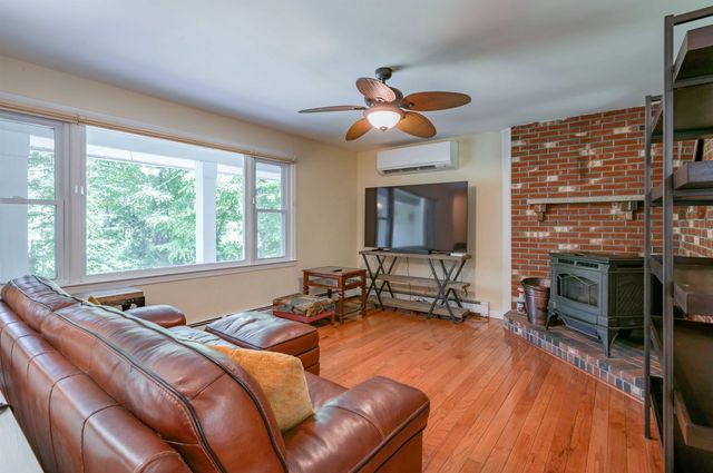 22 Roblin Road, Bedford, NH 03110