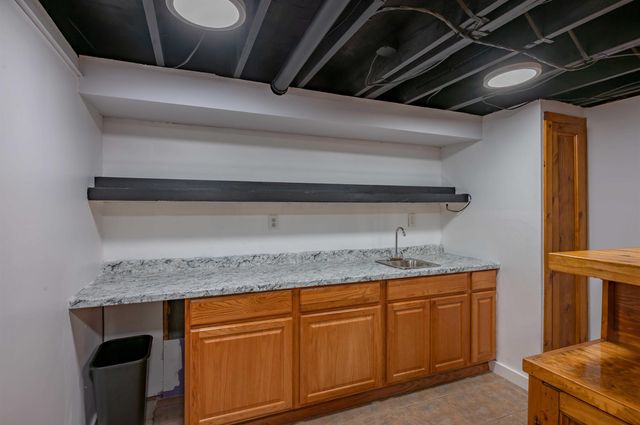 22 Roblin Road, Bedford, NH 03110