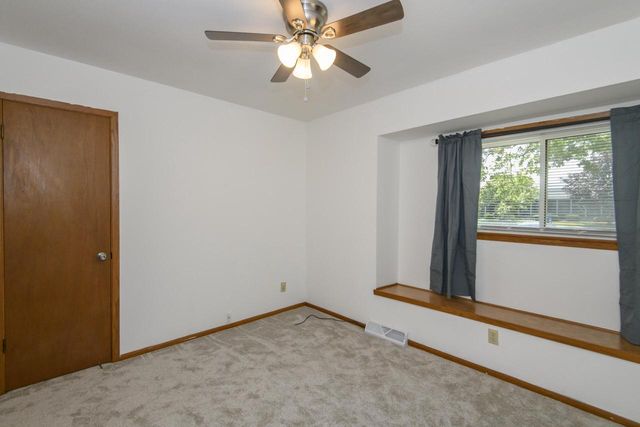 7016 N 86th STREET, Milwaukee, WI 53224