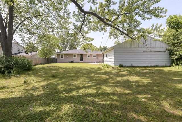7016 N 86th STREET, Milwaukee, WI 53224