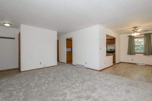 7016 N 86th STREET, Milwaukee, WI 53224