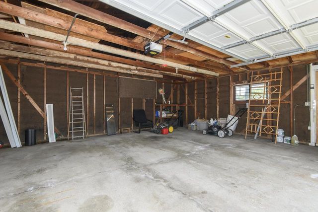 7016 N 86th STREET, Milwaukee, WI 53224