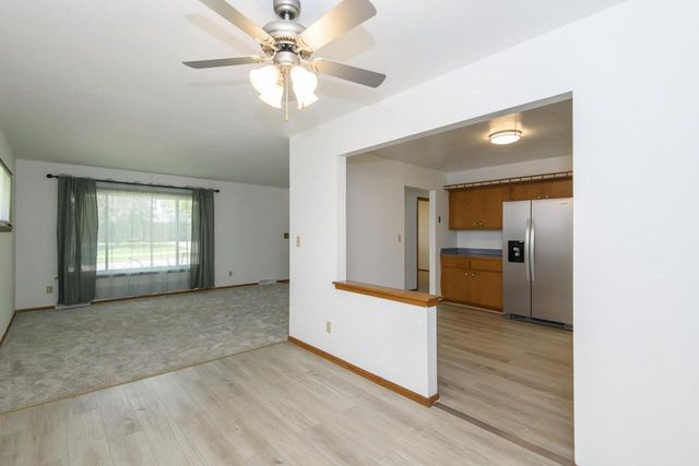 7016 N 86th STREET, Milwaukee, WI 53224