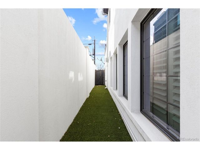 579 Madison St, Denver, CO 80206