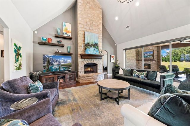 1116 Abberly Circle, Arcadia, OK 73007