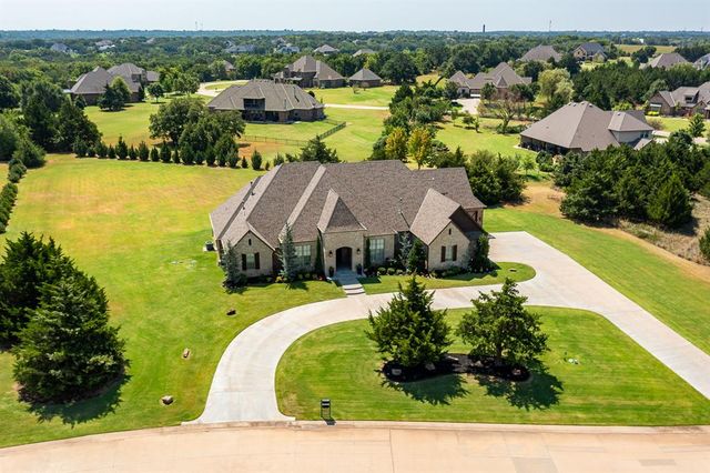 1116 Abberly Circle, Arcadia, OK 73007