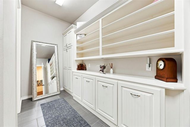 1116 Abberly Circle, Arcadia, OK 73007