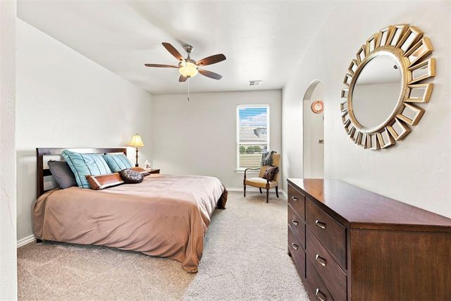 1116 Abberly Circle, Arcadia, OK 73007