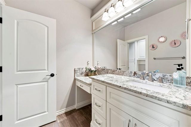 1116 Abberly Circle, Arcadia, OK 73007