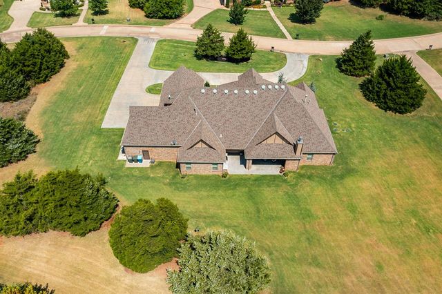 1116 Abberly Circle, Arcadia, OK 73007