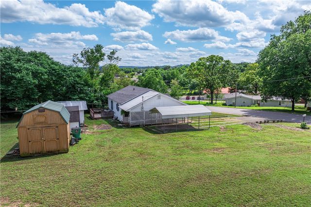 515 Broadway Avenue, Yellville, AR 72687