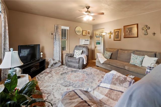 515 Broadway Avenue, Yellville, AR 72687