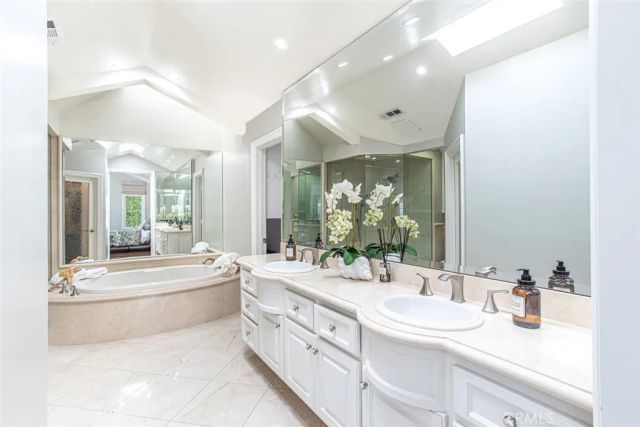 1232 Blue Gum Lane, Newport Beach, CA 92660