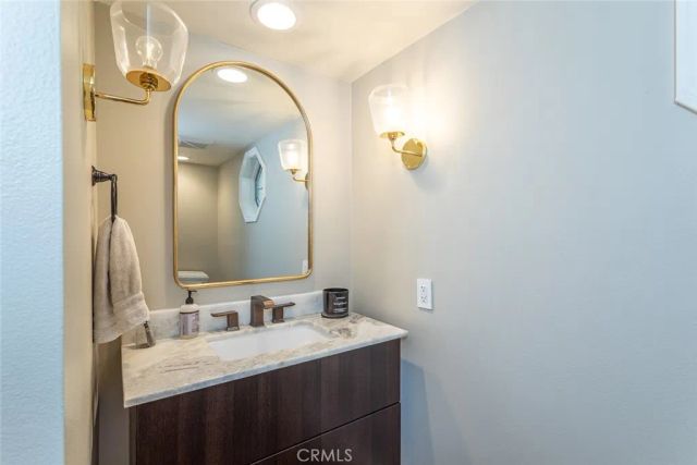 1232 Blue Gum Lane, Newport Beach, CA 92660