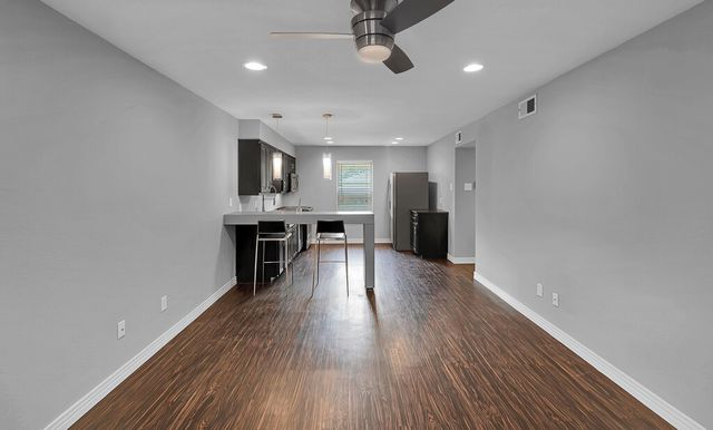 1342 S 12th Street, Waco, TX 76706