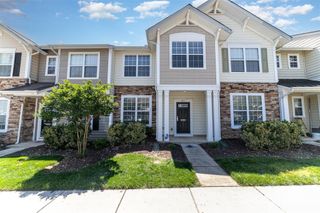 827 Gentlewinds Court, Fort Mill, SC 29708